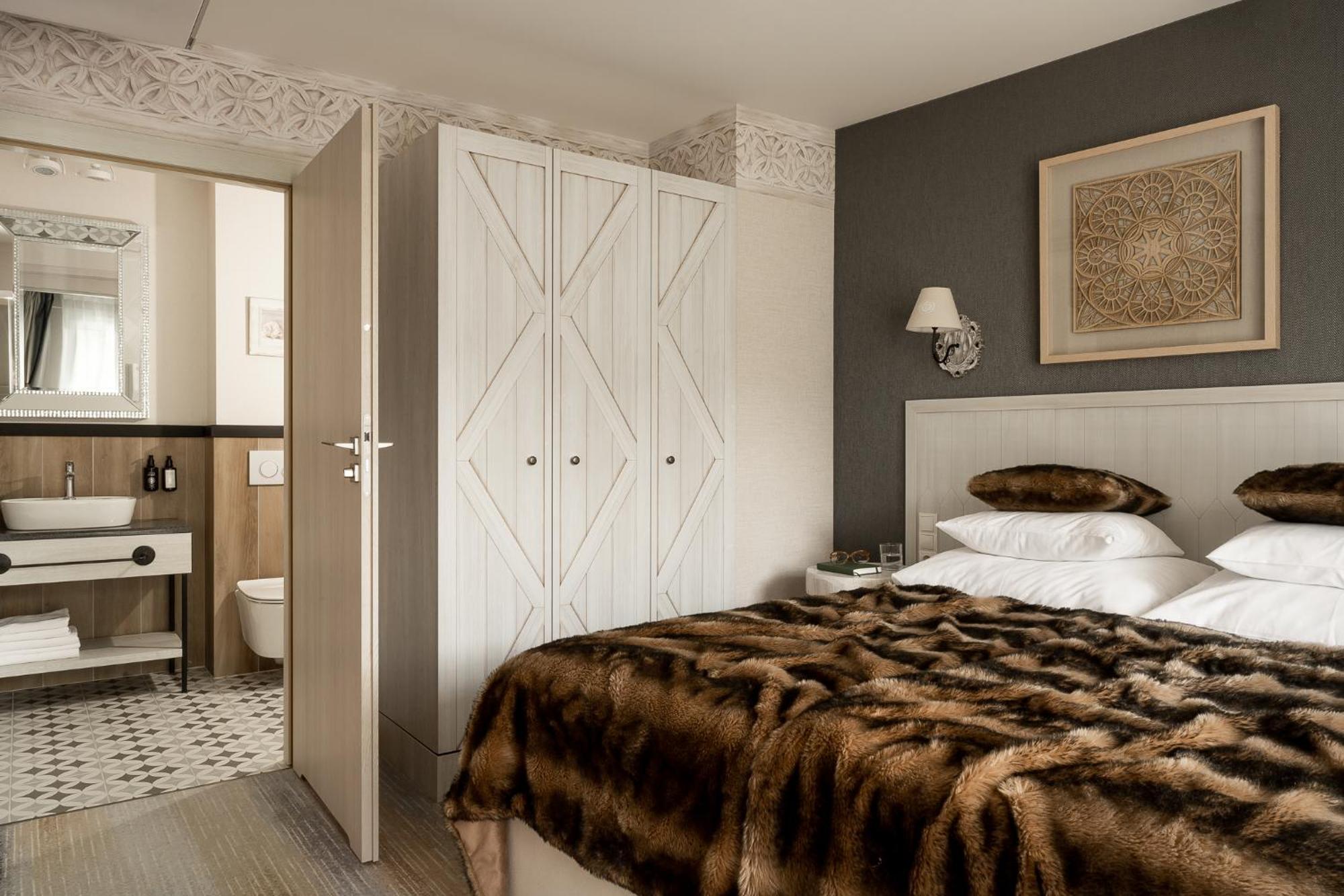 GRAND FAMILY SUITE